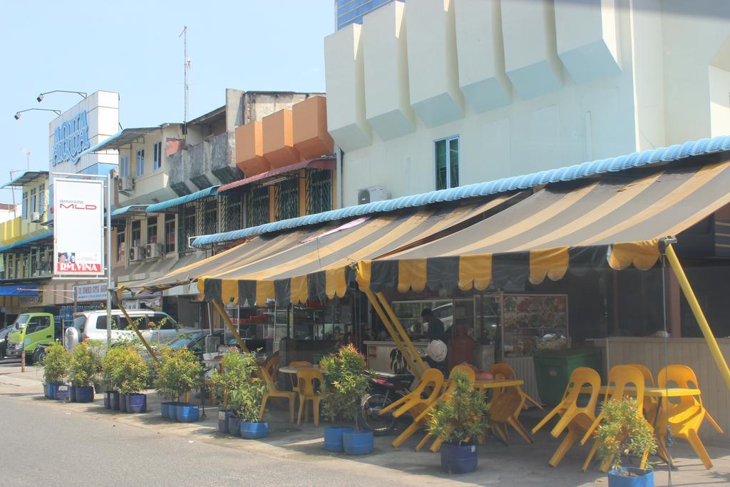 Biz Hotel Batam Наґойя Екстер'єр фото