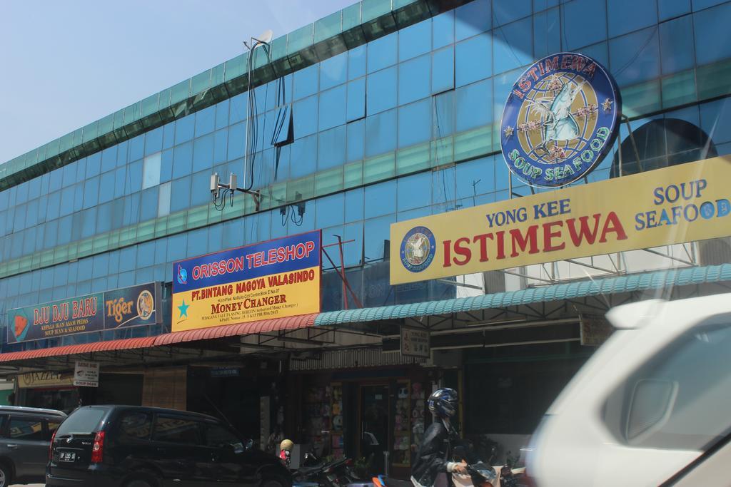 Biz Hotel Batam Наґойя Екстер'єр фото