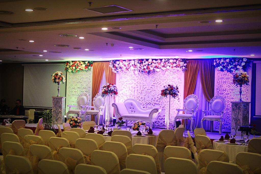 Biz Hotel Batam Наґойя Екстер'єр фото