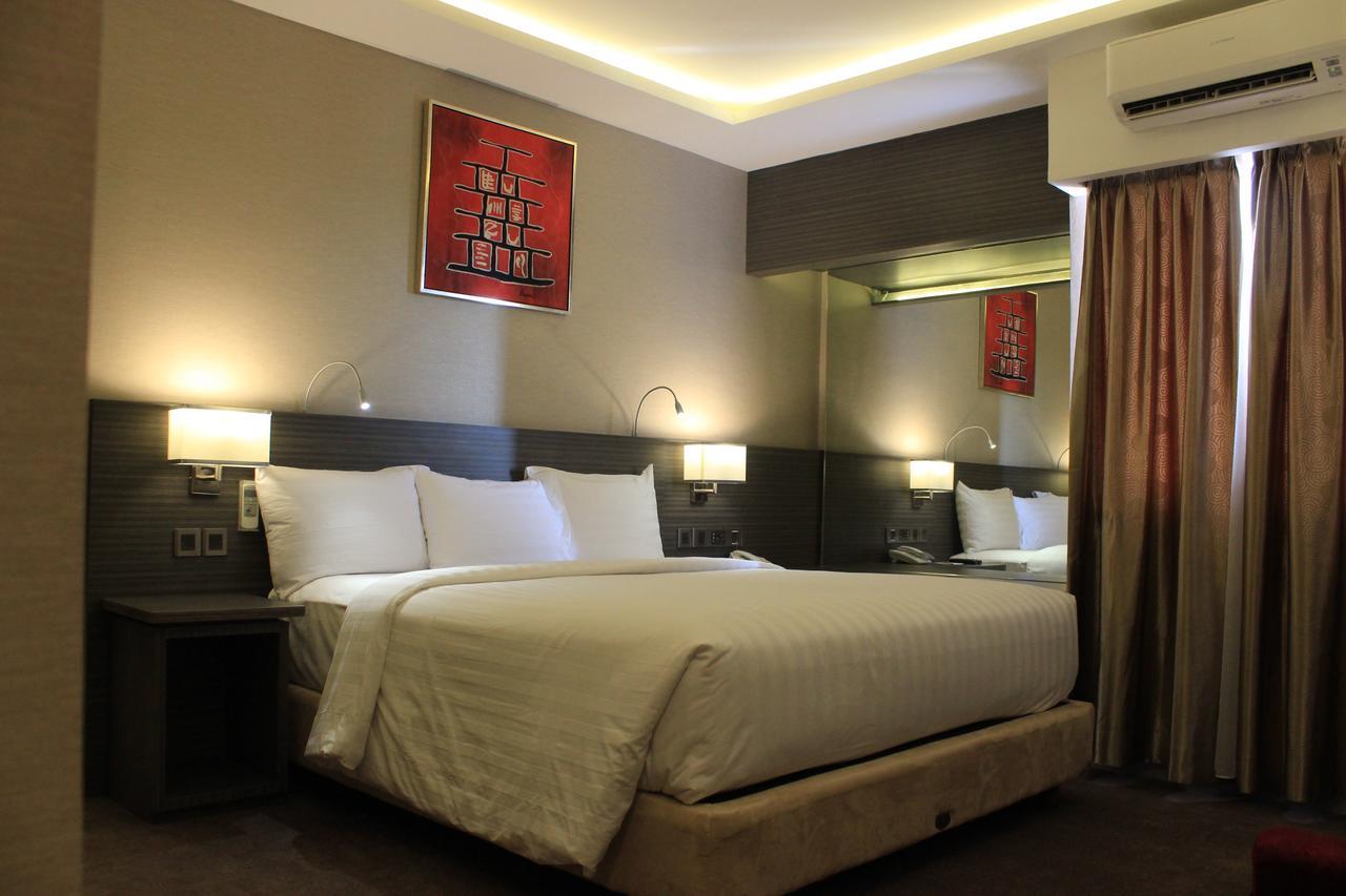 Biz Hotel Batam Наґойя Екстер'єр фото